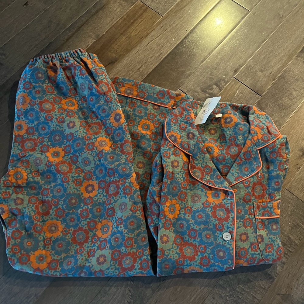 Colorful Floral Women's Pajama Set